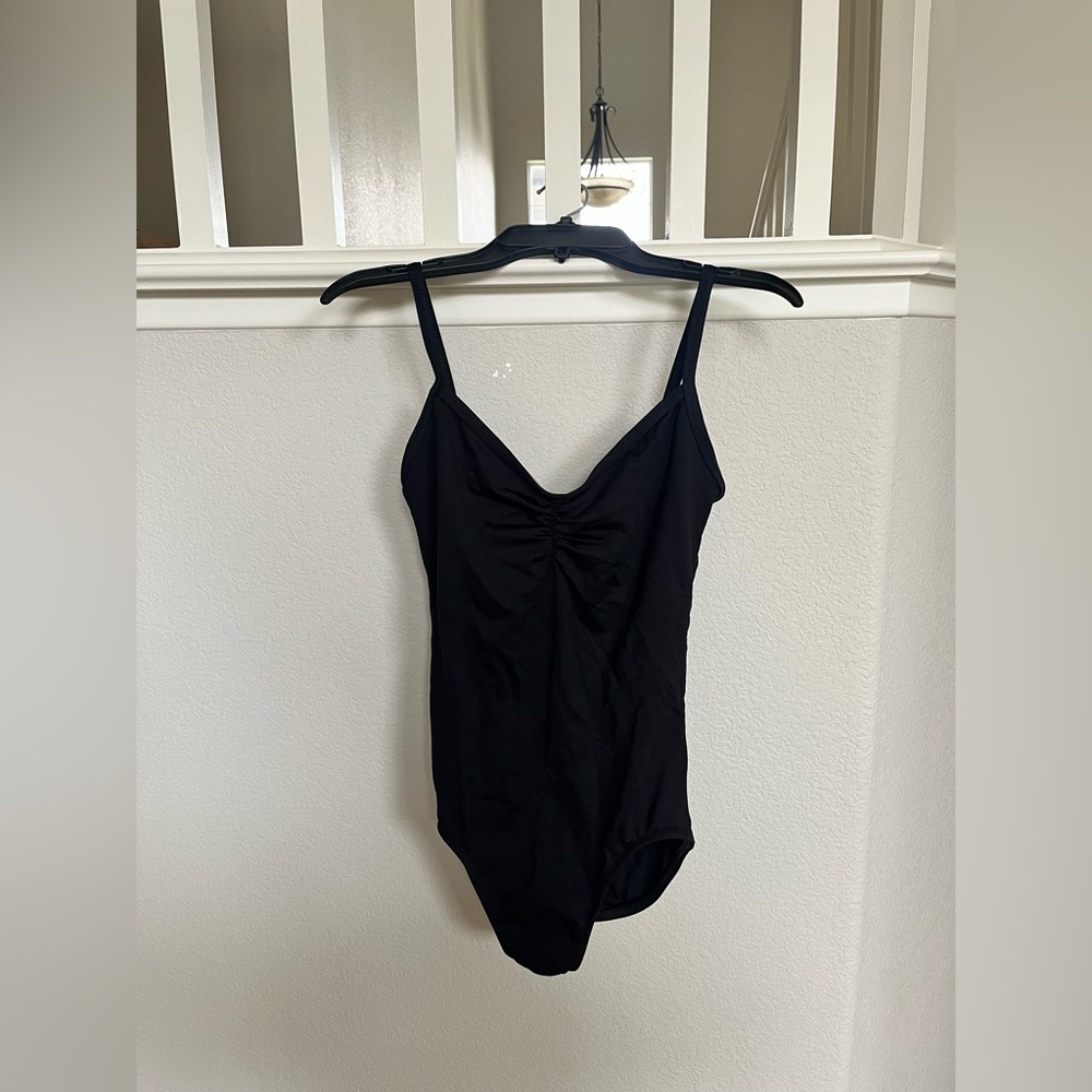 medium pinch front strap back black leotard (great for auditions or conventions)